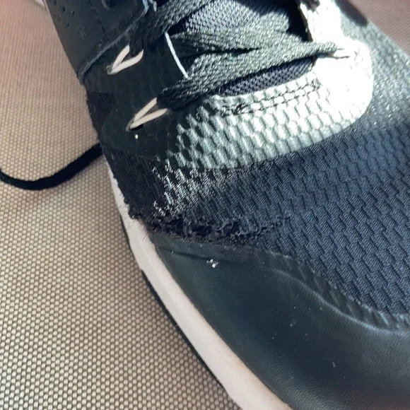 Nike Men's Legend Trainer Shoes Black White 10.5 - Picture 4 of 7